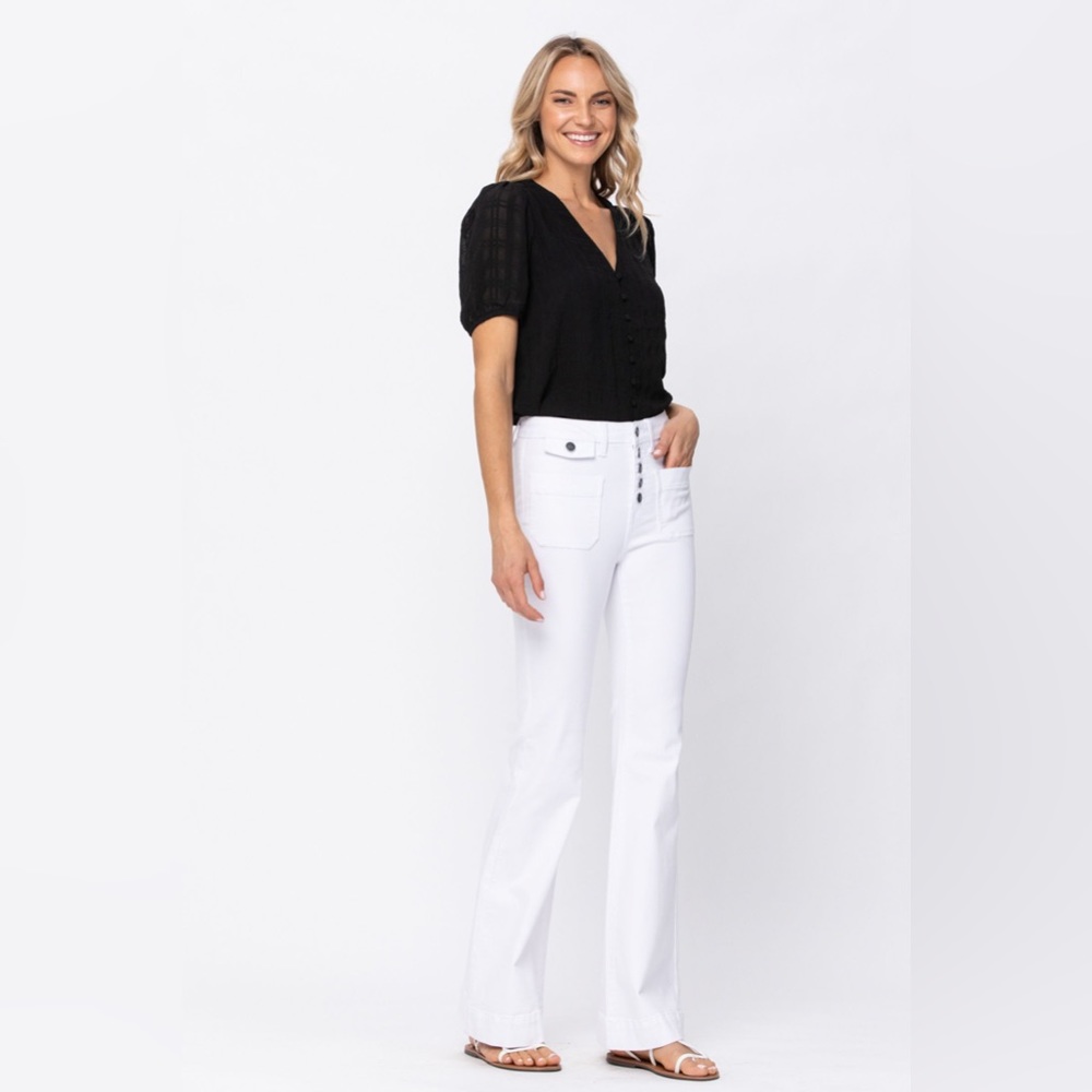 JUDY BLUE | High Rise Button Fly Patch Pocket Flares - White - NWT - Picture 6 of 9